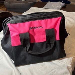 Pink Snap-On medium sized tool bag